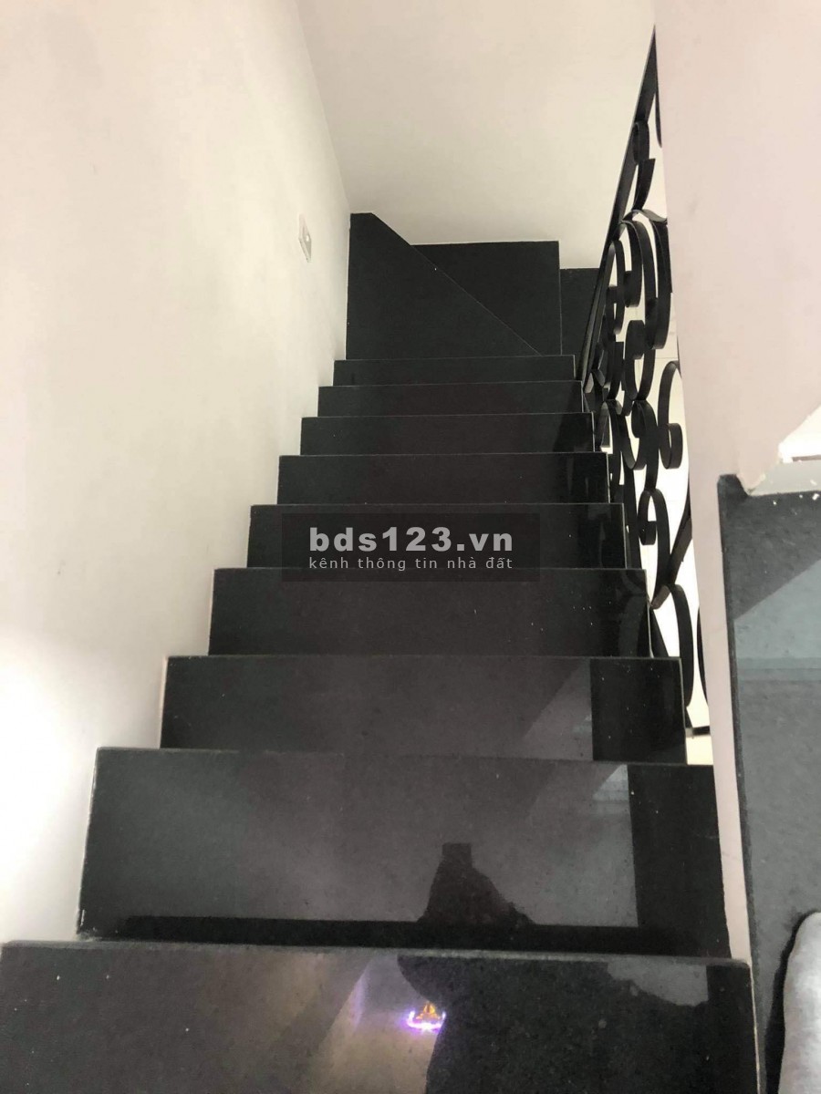 Bán nhà Quận 10 Giá 3Tỷ33 Cách Mạng Tháng Tám Phường 15 Quận 10