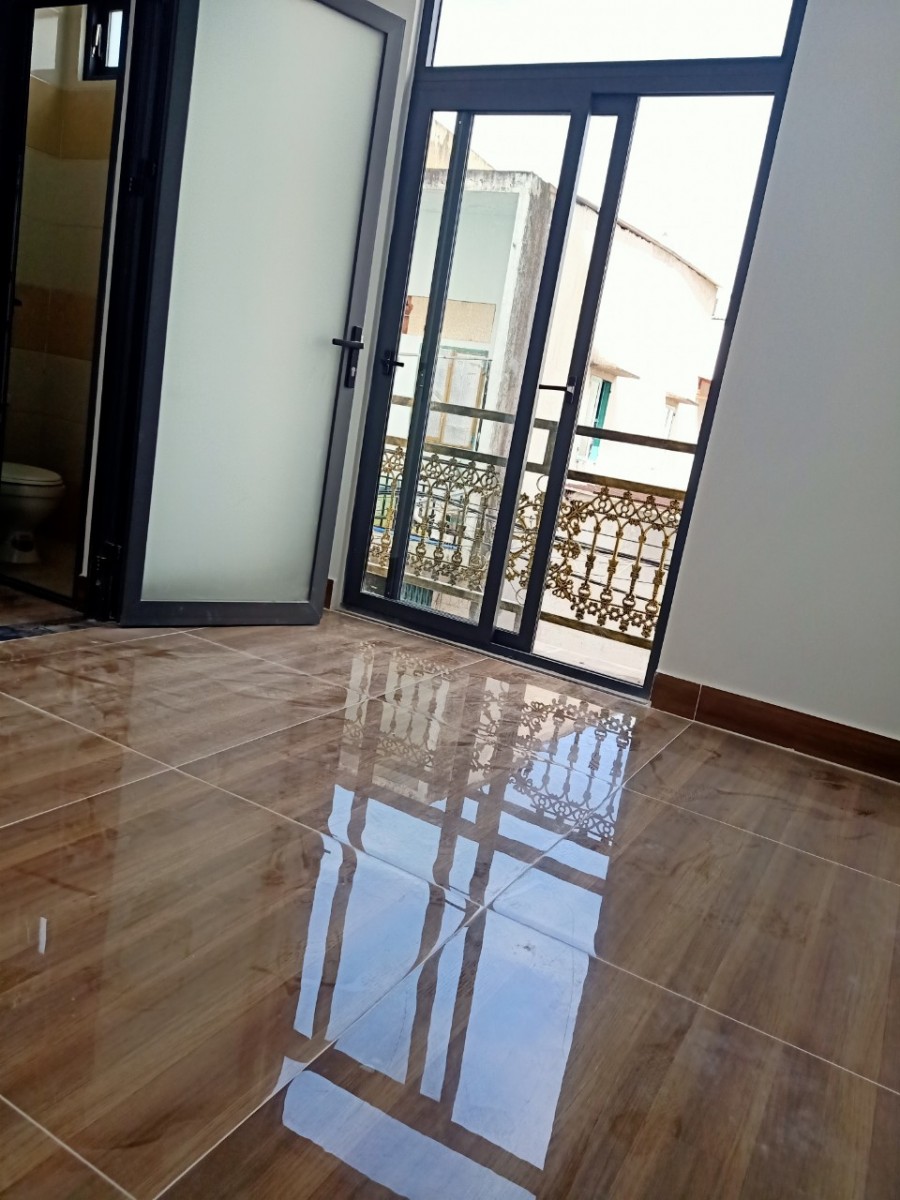 Bán nhà chợ Lê Đình Cẩn, 1T2L 3PN giá chỉ 2.56 tỷ