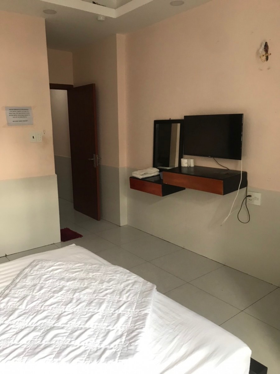 Bán Khách sạn xây 2019 mặt tiền đường P3 Gò Vấp 98m2 đang có sẵn dòng tiền giá 14.5 tỷ