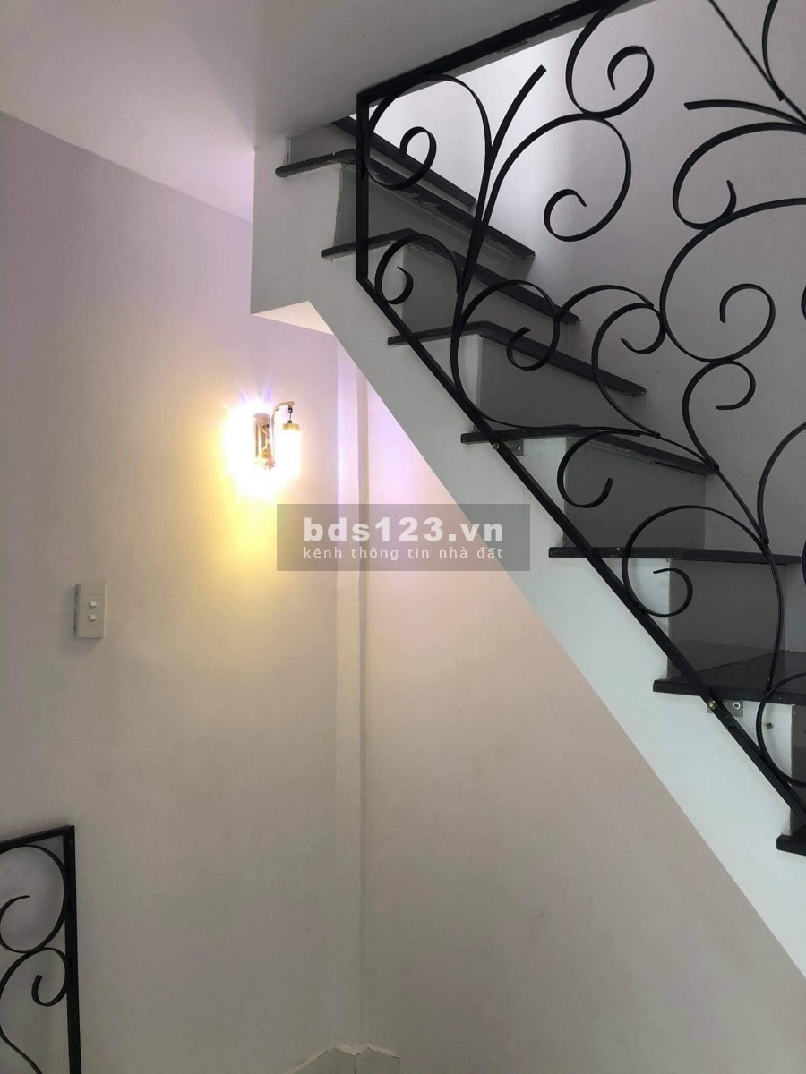 Bán nhà Quận 10 Giá 3Tỷ33 Cách Mạng Tháng Tám Phường 15 Quận 10