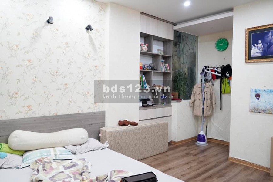 BÁN NHÀ 45MX5T NGÕ PHỐ NHÂN HÒA MẶT TIỀN 6M 0969040000