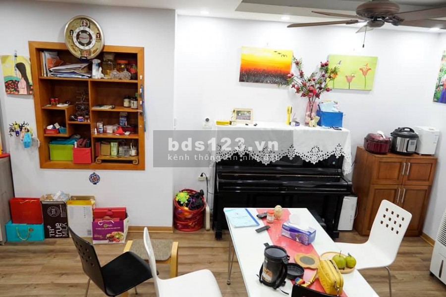 BÁN NHÀ 45MX5T NGÕ PHỐ NHÂN HÒA MẶT TIỀN 6M 0969040000