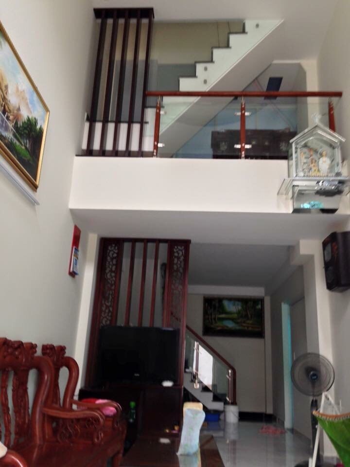 Nhà Quận 7 96m2 8x12 nở hậu, kề sát Phú Mỹ Hưng chỉ 5.3 tỷ