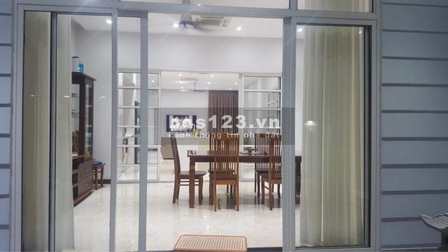 Chính Chủ Cần Bán Biệt Thự Đường Lê Văn Lương. LH 0934868717