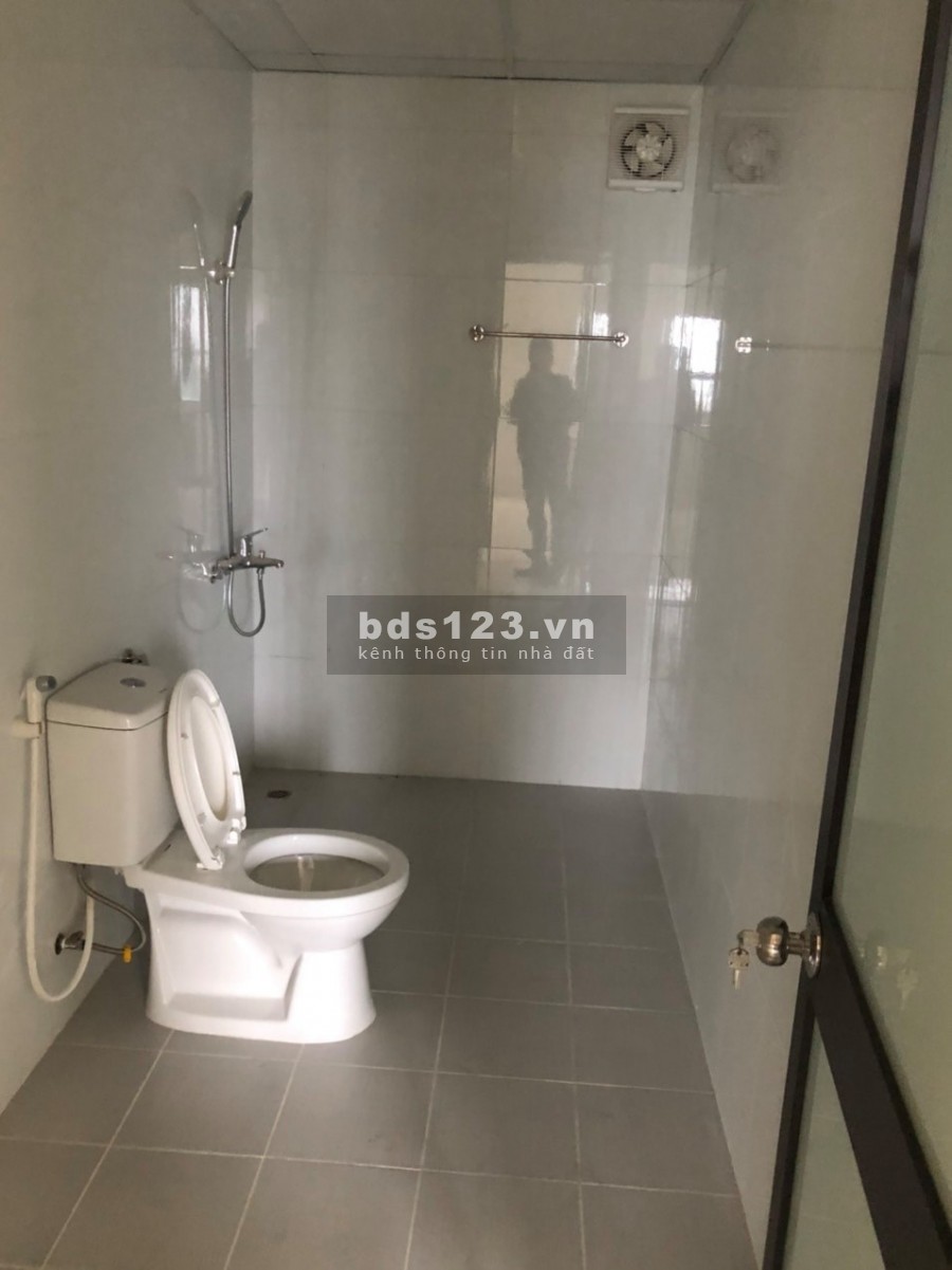 Bán CC 115m2, 3PN-2WC, giá 1700tr tại CT1 Yên Nghĩa.lh:0338259404