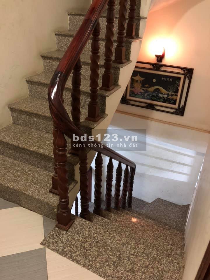 Bán nhà Phố Lê Thanh Nghị, 45m2x3TxMT4m, Giá 7,8 tỷ