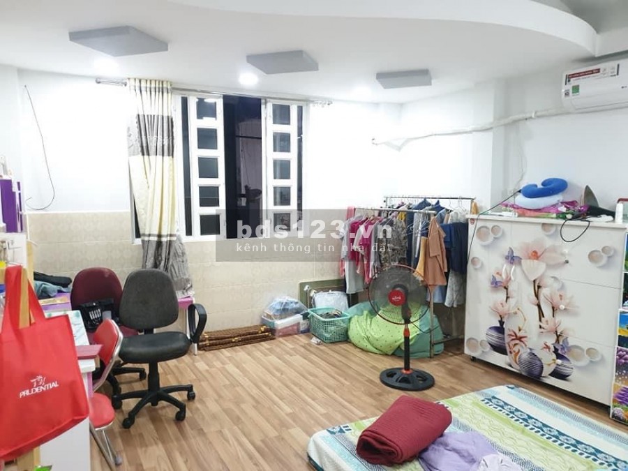 Bán nhà Thoại Ngọc Hầu Lũy Bán Bích Hẻm xe tải Gần mặt tiền