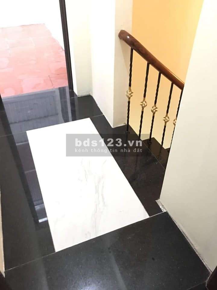 BÁN NHÀ PHỐ THỤY KHUÊ DT 35M X 5 TẦNG 3.8 TỶ NHÀ ĐẸP GẦN PHỐ TẦM GIÁ PHÙ HỢP