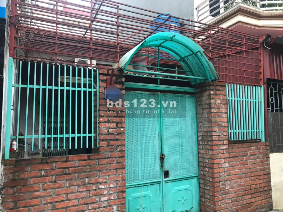 Bán nhà cấp 4, đường Nguyễn Lương Bằng, TP HD, 57.6m2, mt 4.2m, chỉ 1.6 tỷ, ngõ ô tô
