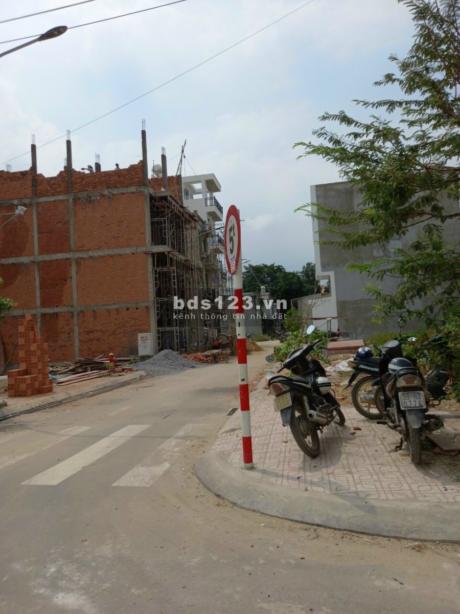 Đất Quận 12, Thạnh Lộc 13, sát ngã tư ga, đường nhựa sổ riêng
