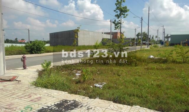 Bán đất chính chủ 5x20m mặt tiền QL1A ngay trung tâm thị trấn Bến Lức, 985tr