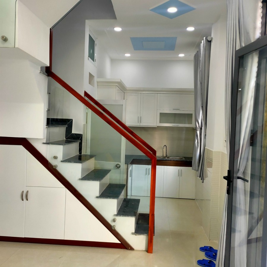 Bán nhà chợ Lê Đình Cẩn, 1T2L 3PN giá chỉ 2.56 tỷ