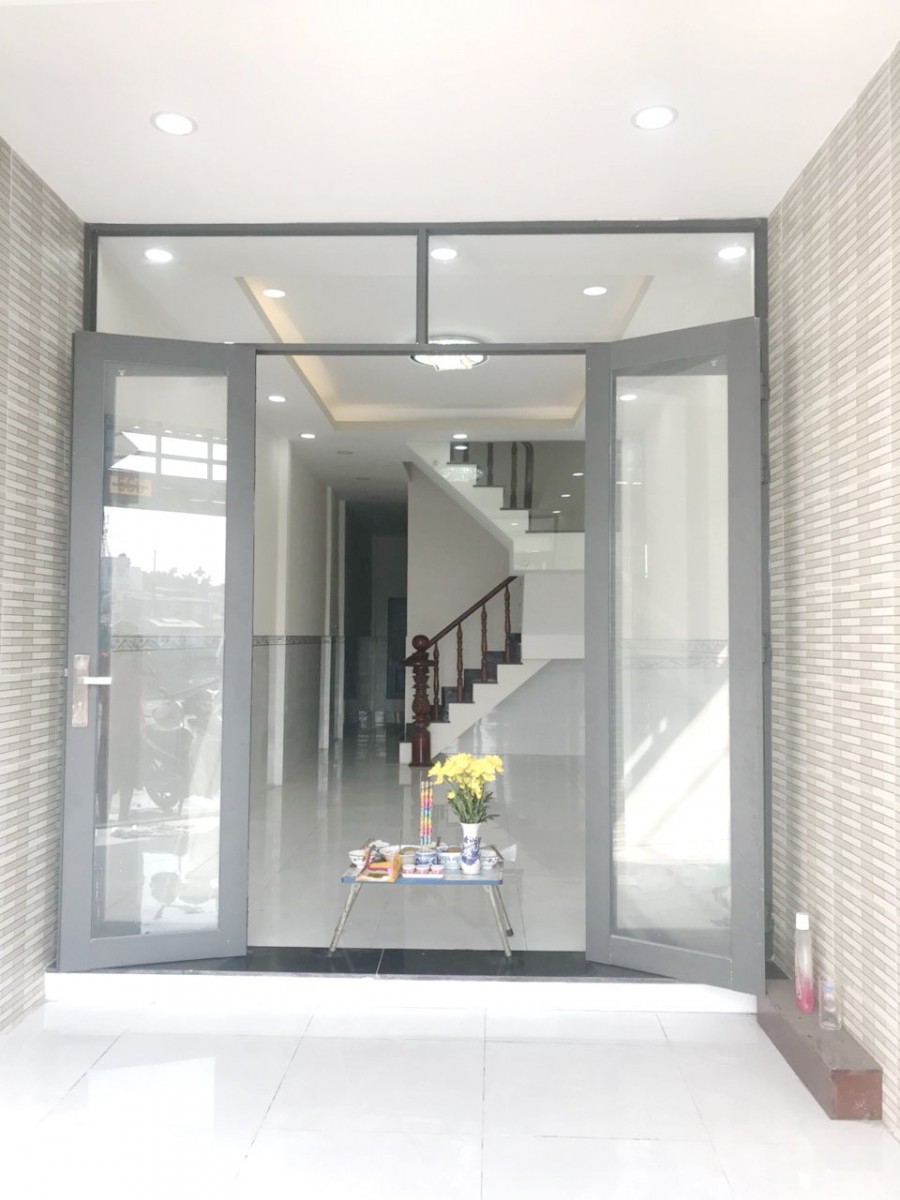 Nhà Bán: 1 lầu mặt tiền đường Nguyễn Duy P10 Q8