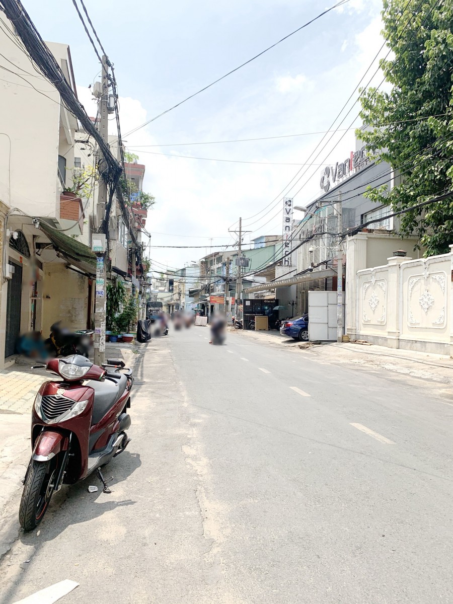 Nhà 2 lầu sang trọng hẻm xe tải Lạc Long Quân P5 Q11