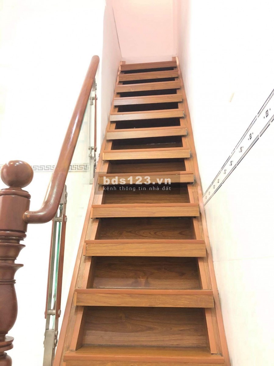 Bán nhà Quận 10 Giá 3Tỷ33 Cách Mạng Tháng Tám Phường 15 Quận 10