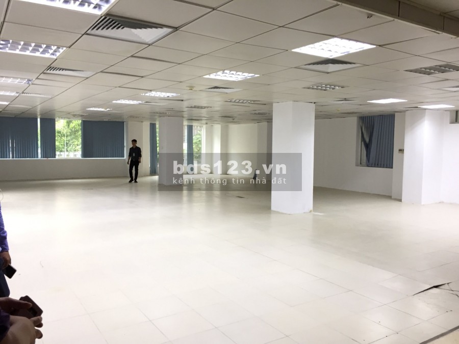CHO THUÊ VP 180M2 GIÁ CHỈ 55TR PHỐ TRẦN QUỐC TOẢN, HOÀN KIẾM, HÀ NỘI. PHÙ HỢP LÀM VĂN PHÒNG, TRUNG TÂM KINH DOANH,.. 0399109999