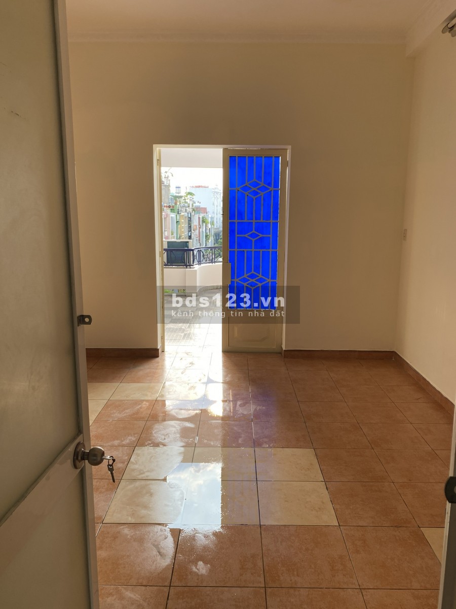 Nhà MT Đẹp Khu Miếu Nổi 4x20 Trệt 3L ST Giá 33 triệu/tháng