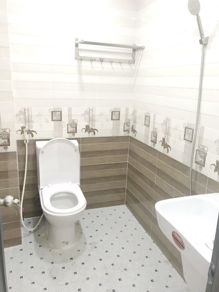 Nhà 1 lầu mặt tiền view sông đường Nguyễn Duy P10 Q8