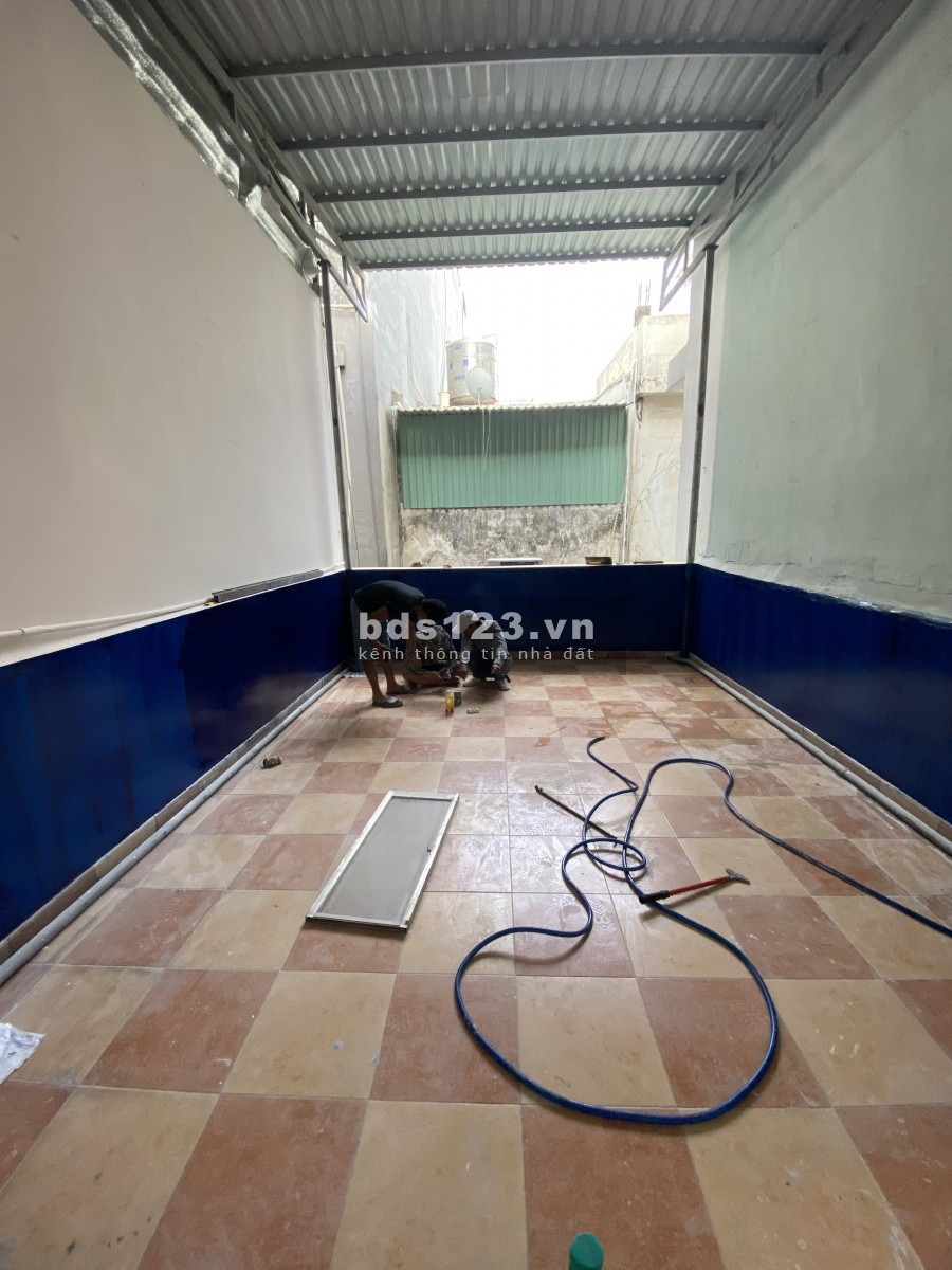Nhà MT Đẹp Khu Miếu Nổi 4x20 Trệt 3L ST Giá 33 triệu/tháng