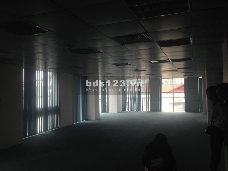 CHO THUÊ VP 180M2 GIÁ CHỈ 55TR PHỐ TRẦN QUỐC TOẢN, HOÀN KIẾM, HÀ NỘI. PHÙ HỢP LÀM VĂN PHÒNG, TRUNG TÂM KINH DOANH,.. 0399109999