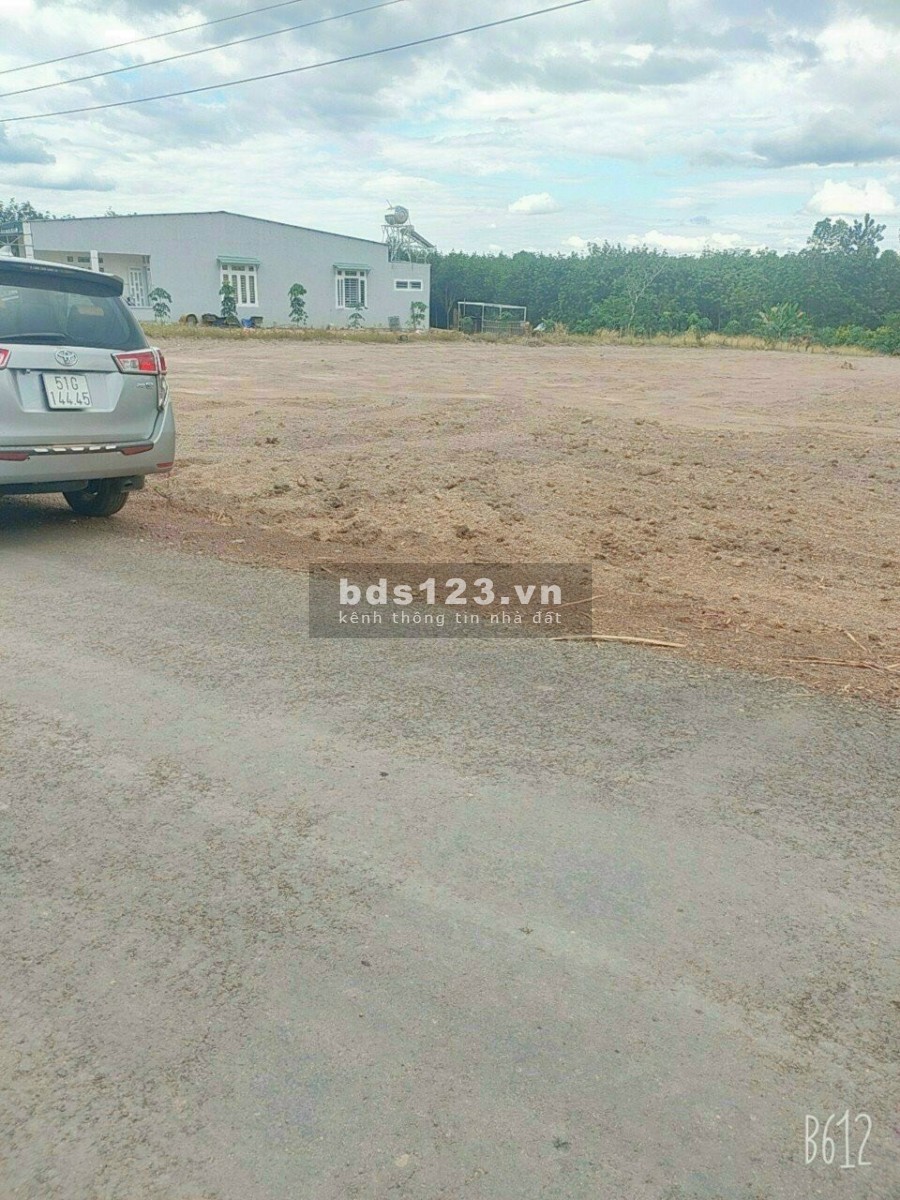 Tôi cần bán gấp Đất Tân Lợi Đồng Phú 1000m2 giá 435 triệu