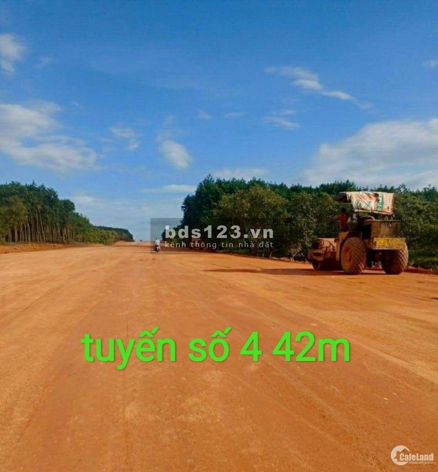 Bán vài lô đất tuyến số 4, khu công nghiệp becamex, đường 42m, sổ hồng riêng, thổ cư