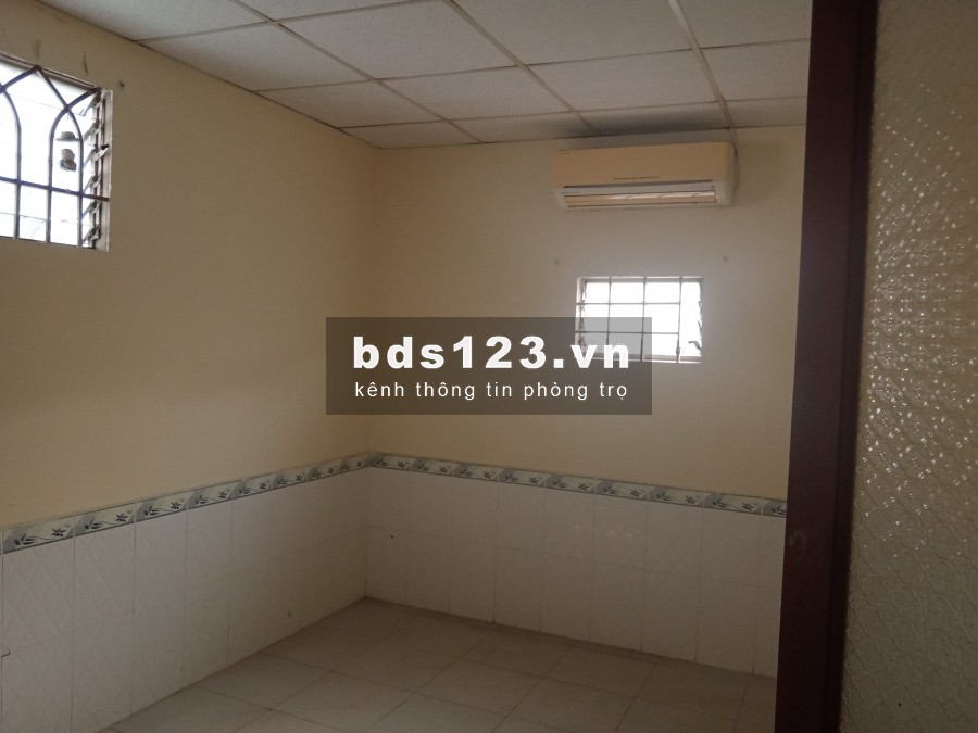 Cho thuê lầu 1 nhà nguyên căn Quận 9 rộng rãi
