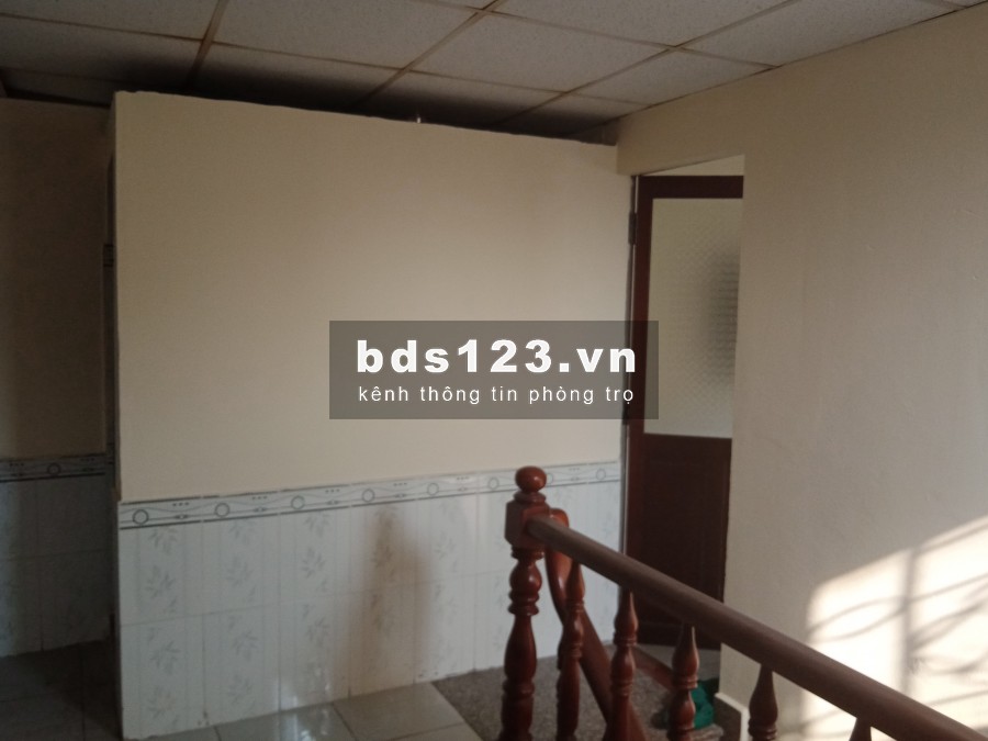 Cho thuê lầu 1 nhà nguyên căn Quận 9 rộng rãi