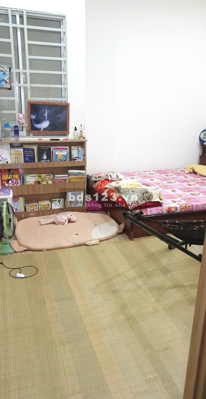 Cần cho thuê Nhà nguyên căn 1 trệt 2 Lầu ST Hẻm Ông Ích Khiêm, Quận 11, 4x13,5m. Giá 9triệu/tháng