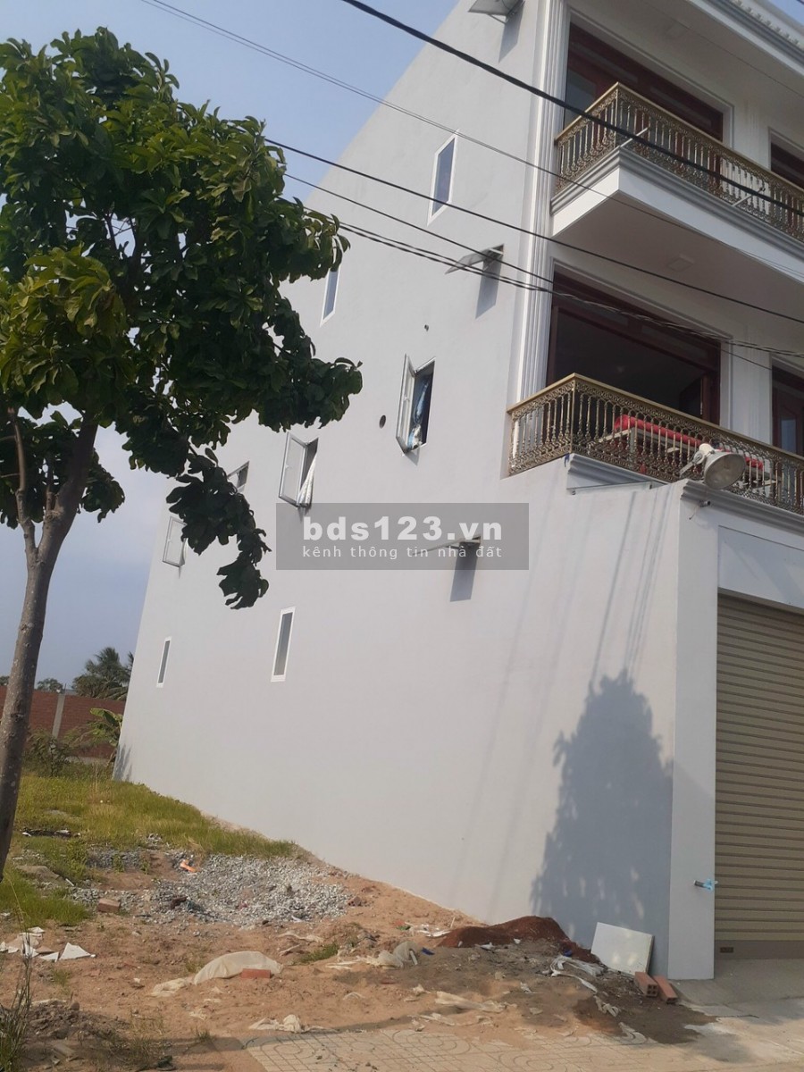 Hàng Ngộp! CC bán gấp lô đất đẹp 95m2 Đường DT 8 Giao DT830B Giá 500 triệu