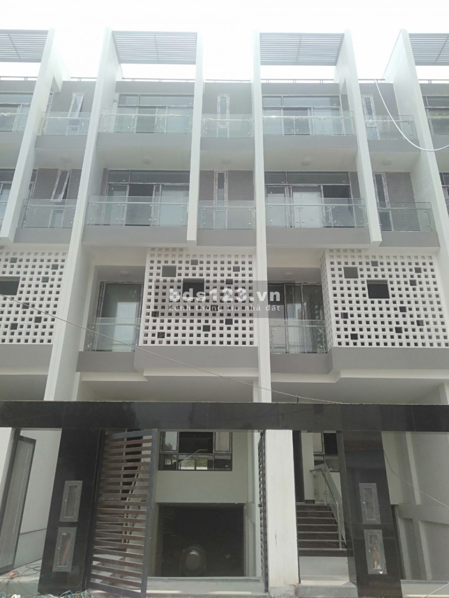 Nhà liền kề trung tâm Quận 2 chung cư Precia Riverside 5 tầng đúc, chiết khấu cao, lh 0912 598 058