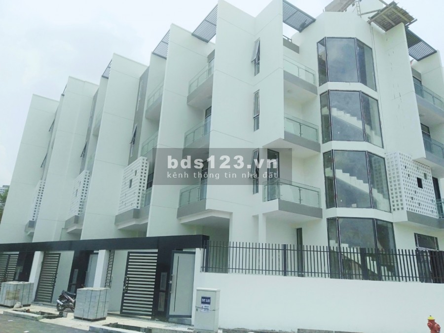 Nhà liền kề trung tâm Quận 2 chung cư Precia Riverside 5 tầng đúc, chiết khấu cao, lh 0912 598 058