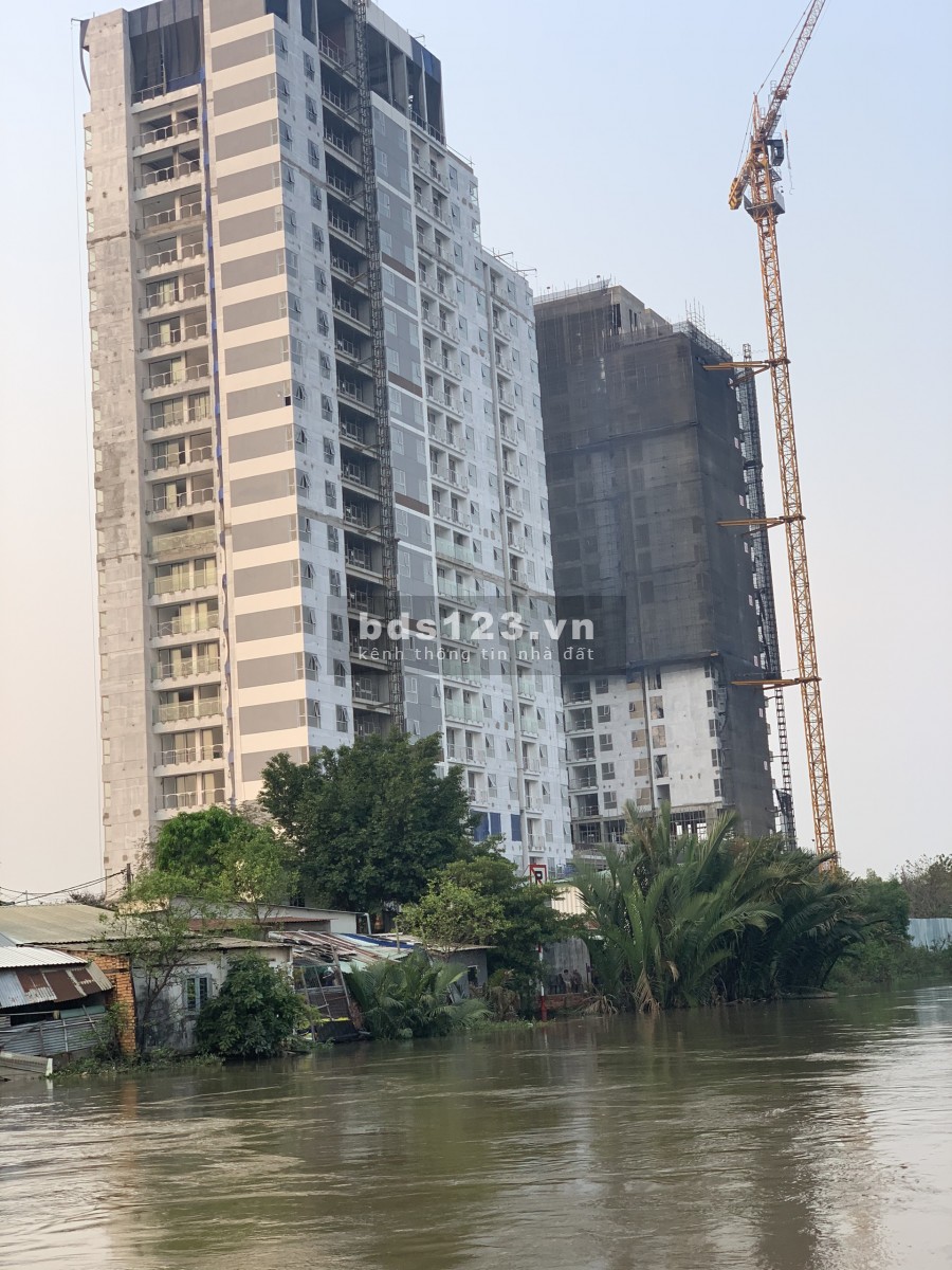 Bán căn hộ D’lusso trung tâm quận 2, góc view sông, 74m2, tầng 8 chỉ 4,32 tỷ có VAT 0938811801