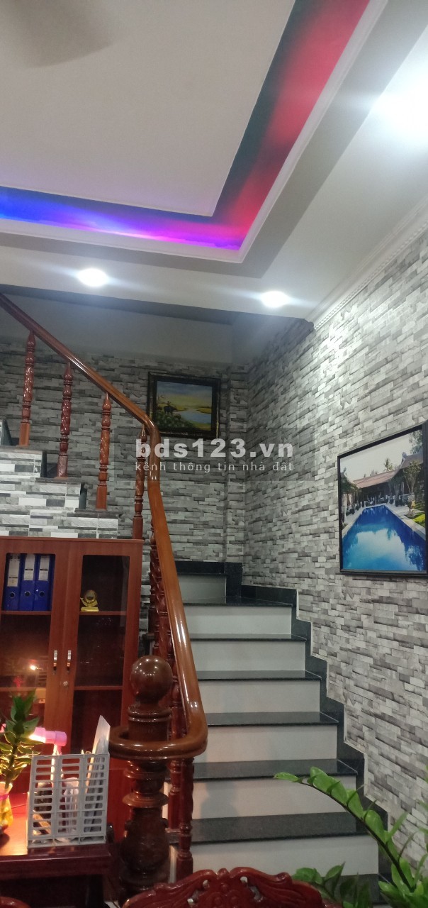 Chính chủ bán gấp nhà Võ Thị Sáu Đông Hòa Tp - Dĩ An.