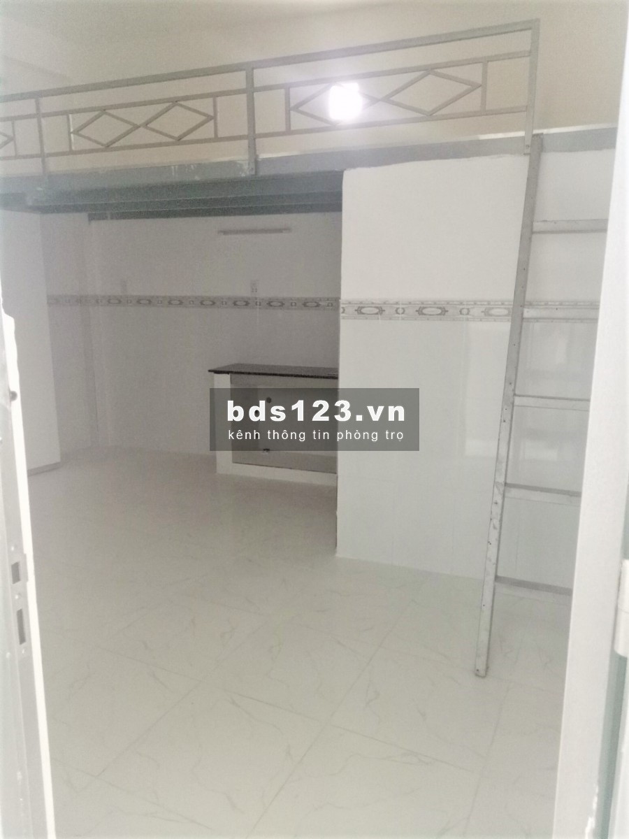 PHÒNG CÓ GÁC ĐẦY ĐỦ NỘI THẤT GIÁ RẺ GẦN SÂN BAY TÂN BÌNH