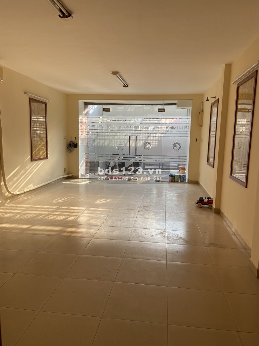 Cho thuê CHDV đường Cao Thắng 5x25m Trệt 3L-ST(12 Phòng ngủ)