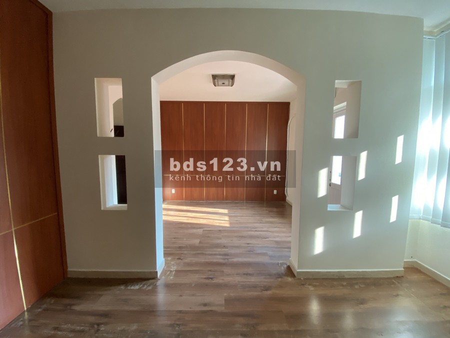 Cho thuê CHDV đường Cao Thắng 5x25m Trệt 3L-ST(12 Phòng ngủ)