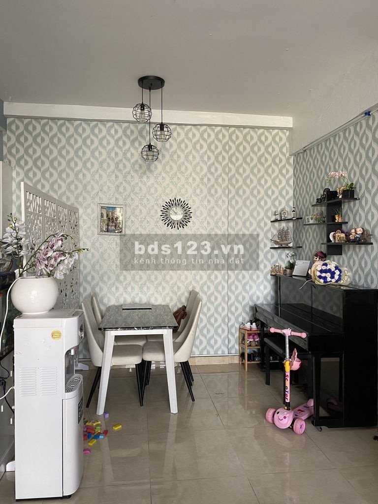 Cần cho thuê Căn hộ LuxCity Block B tầng thấp, 528 Huỳnh Tấn Phát, P.Bình Thuận