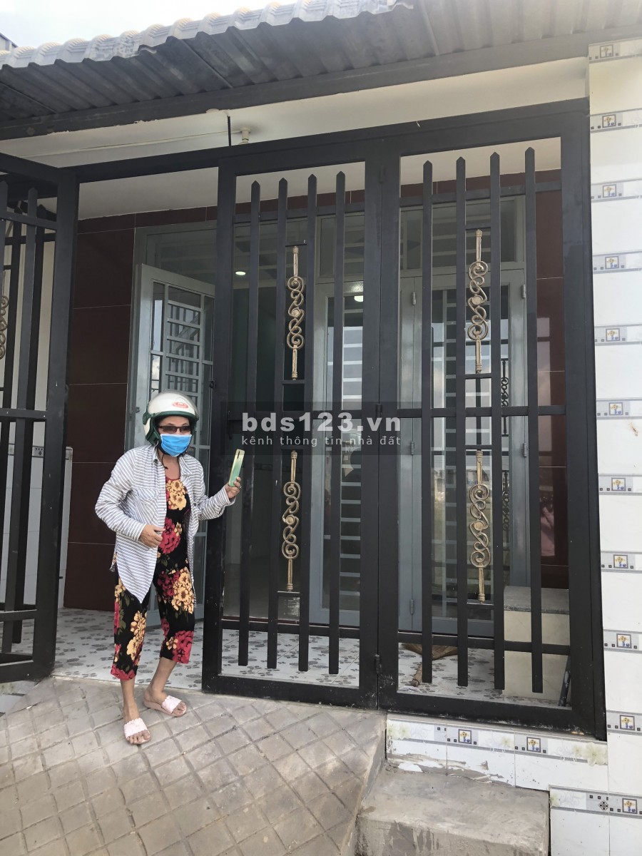 Cần bán căn nhà gác lửng nằm trong khu dân cư hiện hữu ấp 1b Vĩnh Lộc A Bình Chánh