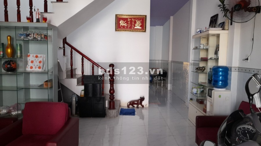 Bán Nhà Hẽm Xe Hơi, Đường Dương Bá Trạc 4mX12m 2 Lầu Chỉ 3,8 Tỷ, Phường 1 Quận 8, 0903522768