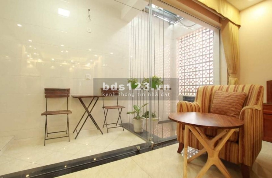 TÂY HỒ 5 SAO CHO THUÊ 7.600$/ THÁNG THANG MÁY NGÕ Ô TÔ TRÁNH