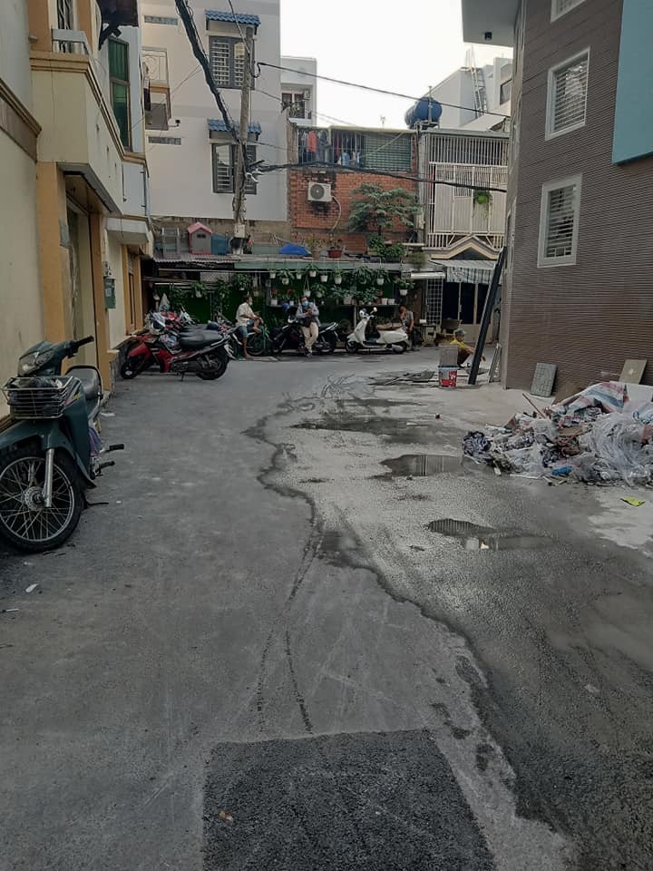 Chủ quá ngộp bán đại 100m2 nhà c4 ngang 5.6m GÒ Vấp P 11 HXH cách mặt đường 20m giá 6.75 tỷ TL mạnh