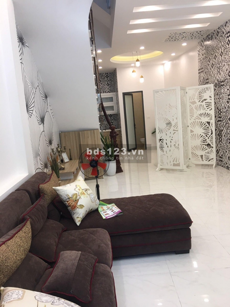 DIỆN TÍCH RỘNG - AN SINH ĐỈNH độc nhất 45m2*5T,3 tỷ ôtô đỗ cửa phân lô Phố Vọng