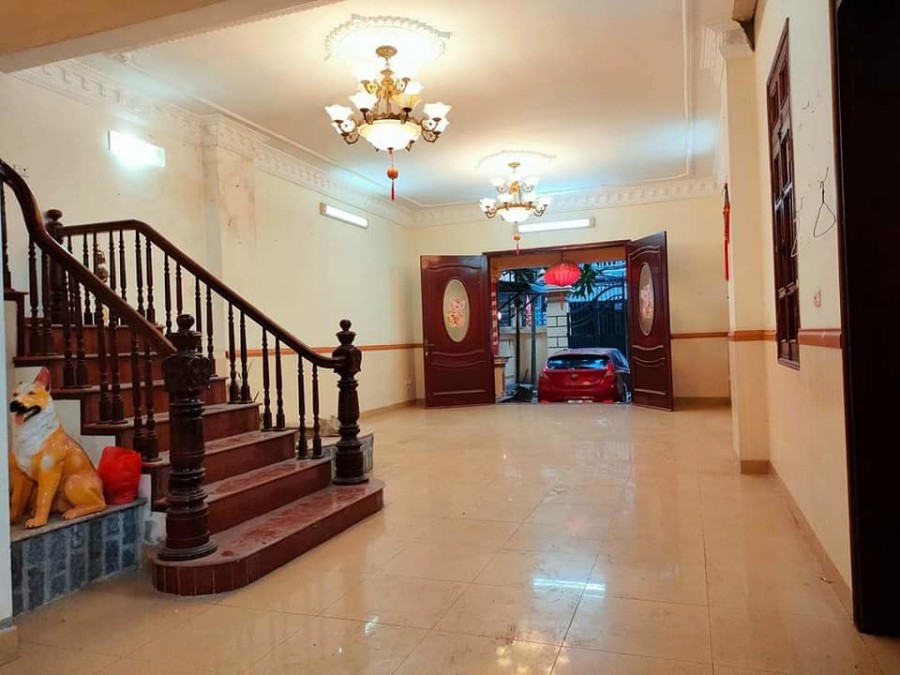 Bán Biệt Thự đẹp Võng Thị, lô góc, ôtô vào nhà, vài bước ra Hồ Tây, DT 195m2, giá 16,8 tỷ