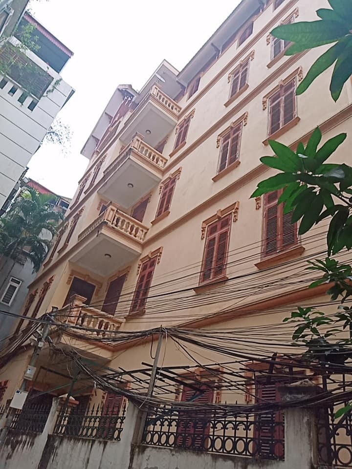Bán Biệt Thự đẹp Võng Thị, lô góc, ôtô vào nhà, vài bước ra Hồ Tây, DT 195m2, giá 16,8 tỷ