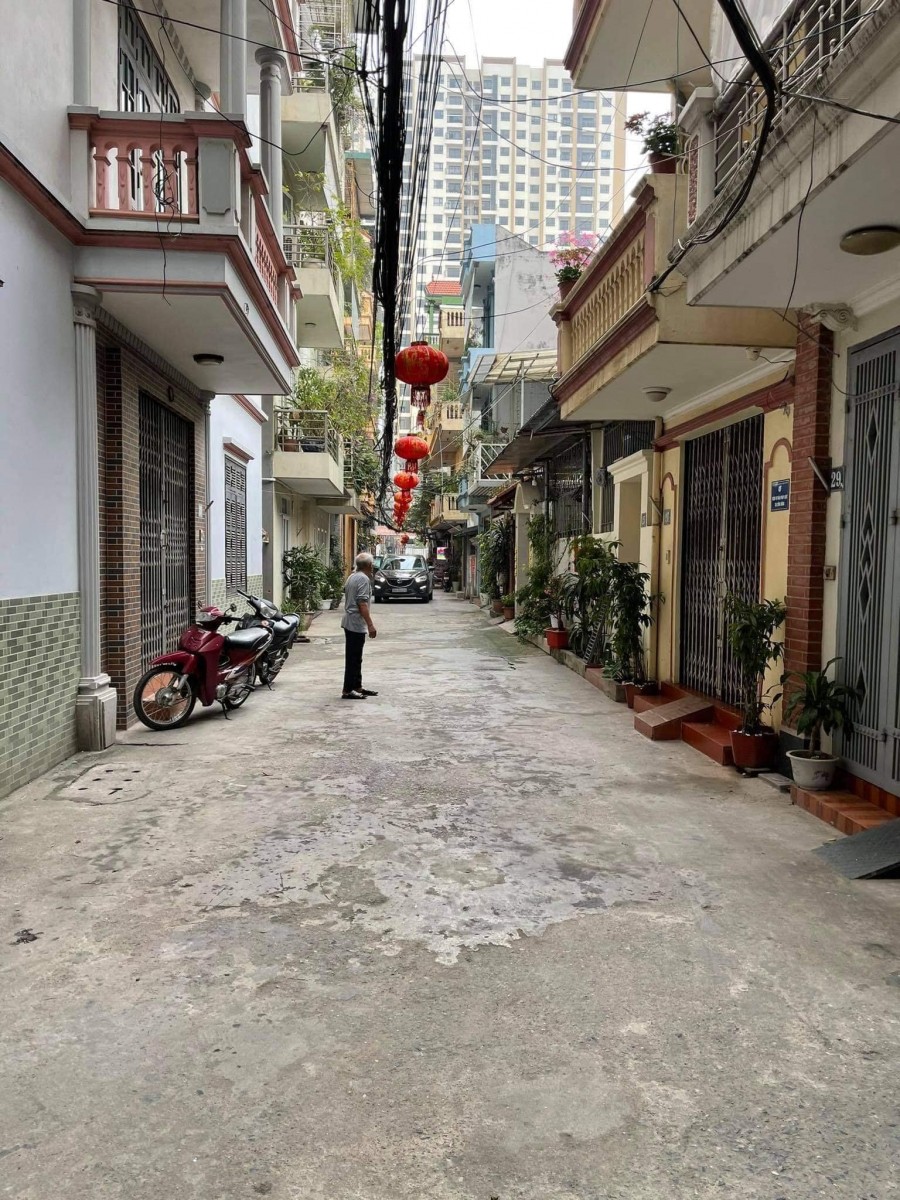 Nhà Đẹp Phân Lô Quân Đội Thanh Xuân 55m2 x 4 Tầng, Gara Ô Tô, Kinh Doanh Chỉ 7.5 Tỷ.
