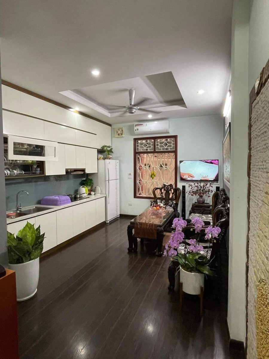 Nhà Đẹp Phân Lô Quân Đội Thanh Xuân 55m2 x 4 Tầng, Gara Ô Tô, Kinh Doanh Chỉ 7.5 Tỷ.