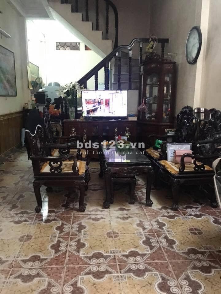 Bán nhà Đê Trần Khát Chân 35mx4T, giá 2.6 tỷ lh 0916010180