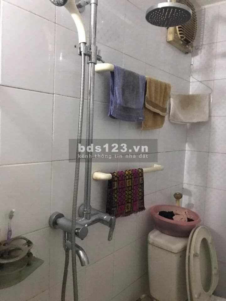 Bán nhà Đê Trần Khát Chân 35mx4T, giá 2.6 tỷ lh 0916010180