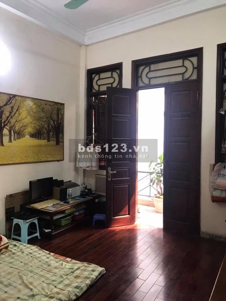 Bán nhà Đê Trần Khát Chân 35mx4T, giá 2.6 tỷ lh 0916010180